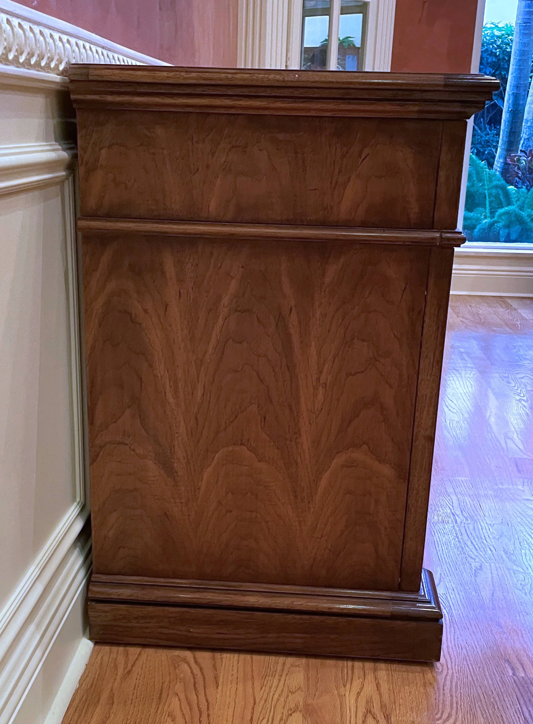 Encore Furniture Gallery-Thomasville Legacy Collection Four-Door